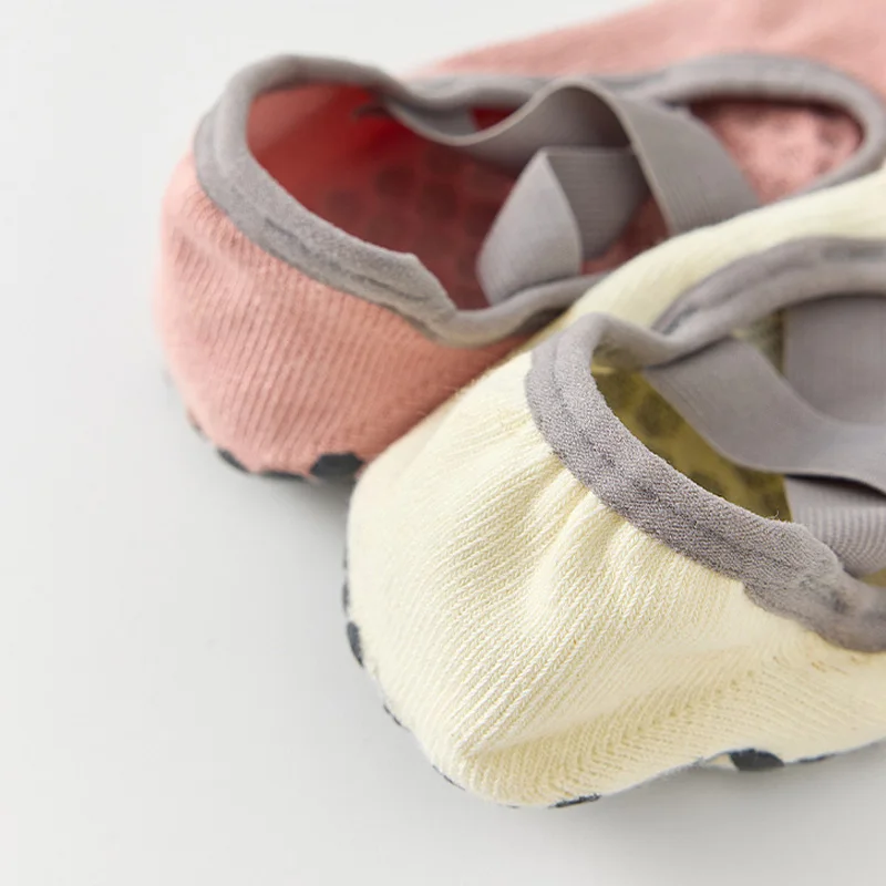 5/10 Pares de Calcetines de Yo - Pilates Is Yoga reseña y precio